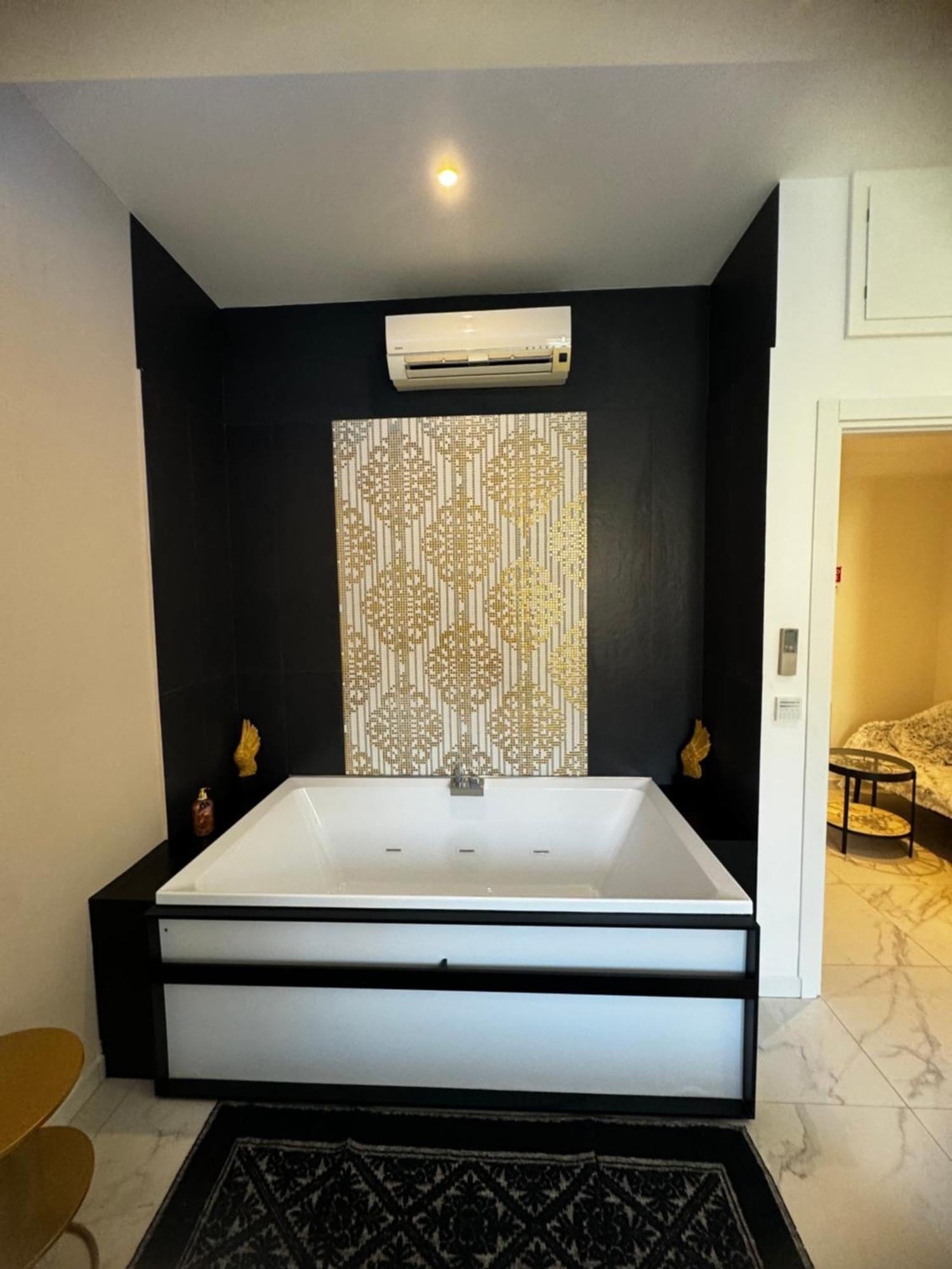 Cagliari Love Suite Εξωτερικό φωτογραφία